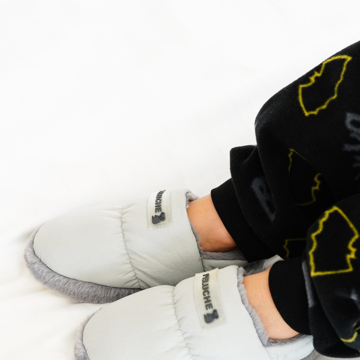 PELUCHE ÇOCUK GRİ EV AYAKKABISI