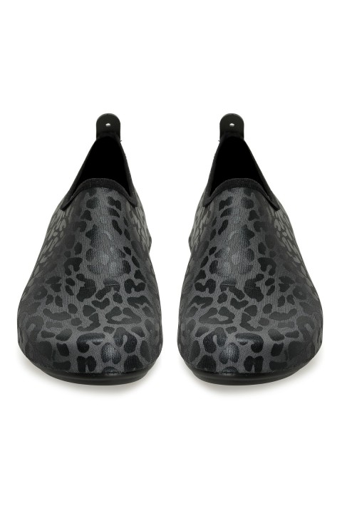 Peluche Black Leopard Desenli Kaymaz Taban Kadın Deniz Ayakkabısı