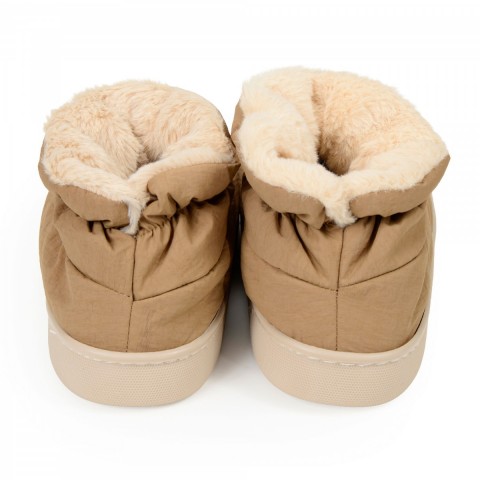 PELUCHE KADIN KAHVE EV BOTU